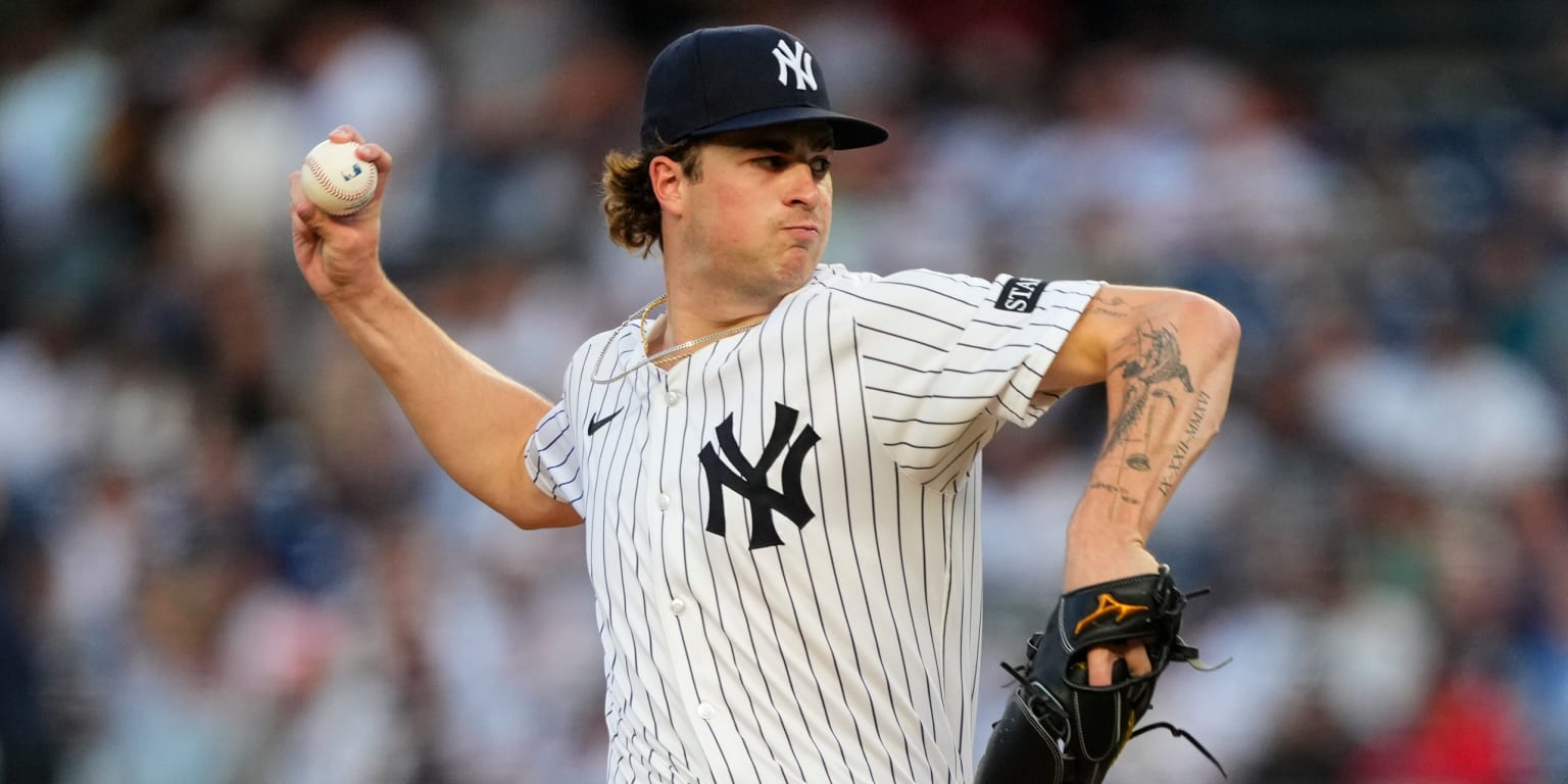 Schlittler earns win, exits to standing ovation in MLB debut for Yanks