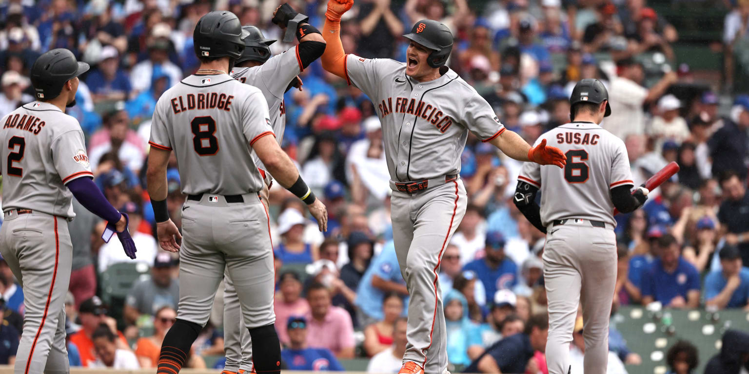 Chapman (8 RBIs) among trio of Giants with 2 HRs in 18-run Wrigley romp
