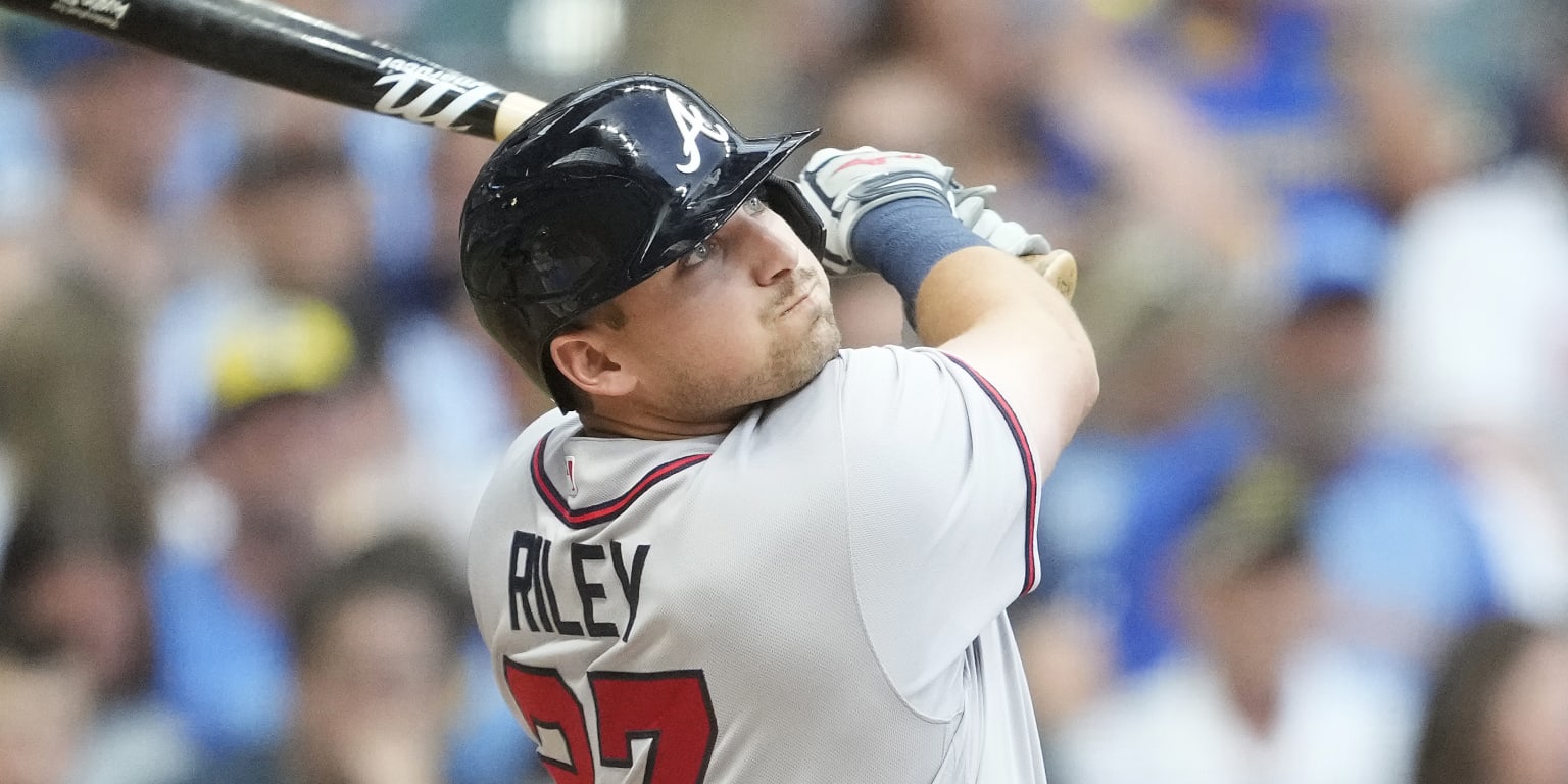Arcia HR, Riley decide the Braves win in Milwaukee