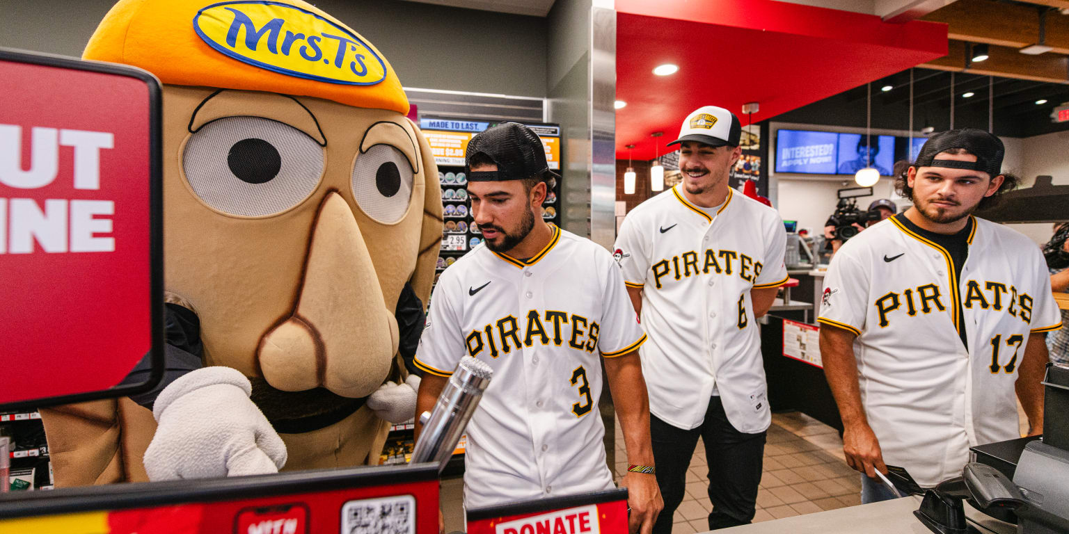 How Pirates players used a random Sheetz stop to thank their fans