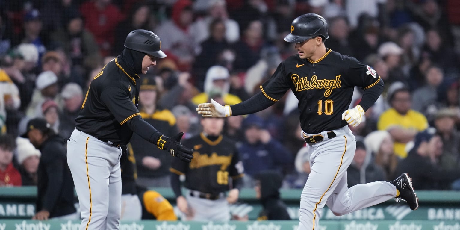 Reynolds 2 HRs; Brubaker, Pirates top Bosox, end 6-game skid