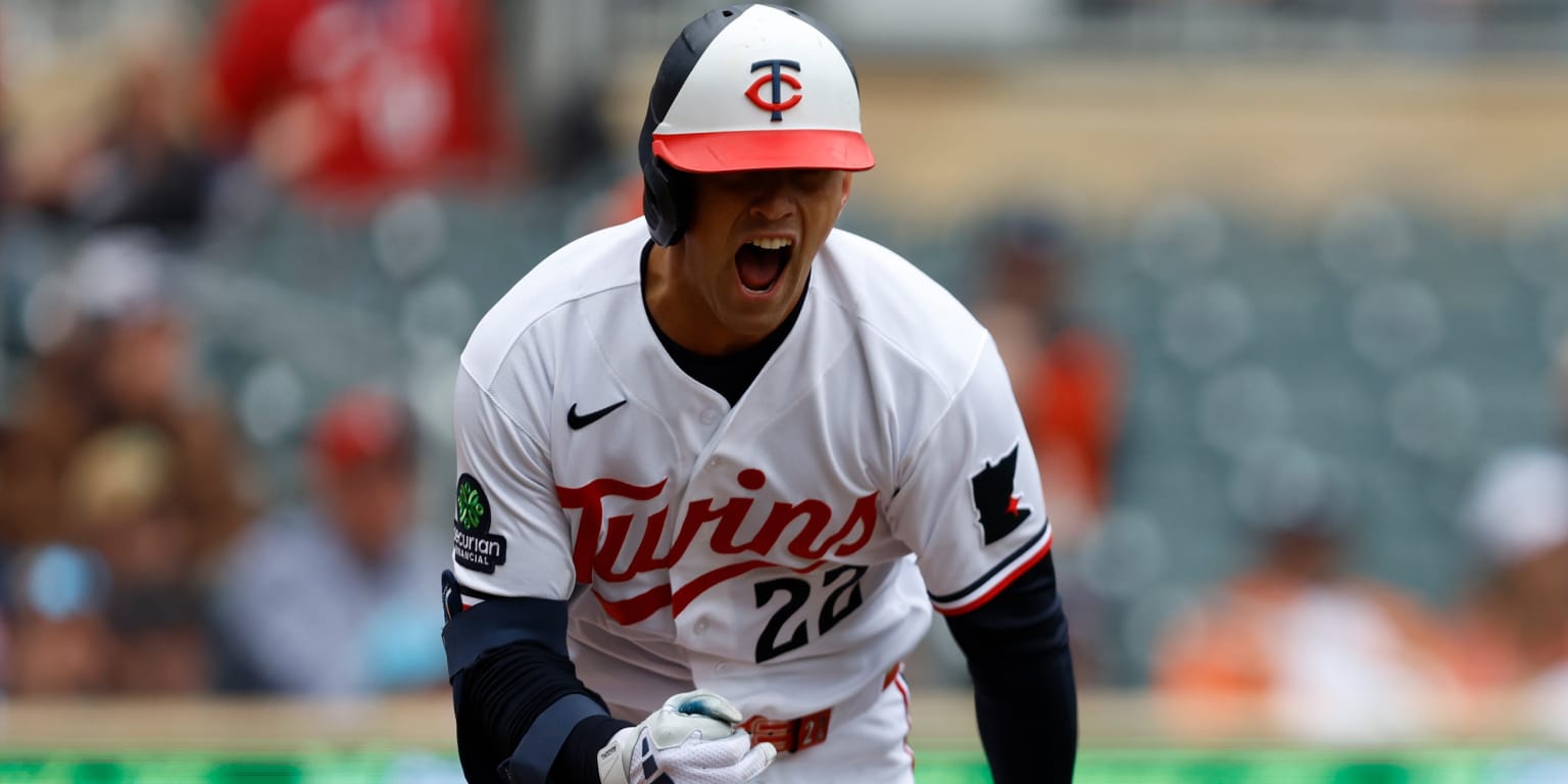 Lee's much-needed clutch hit helps Twins to four-game sweep of Tigers