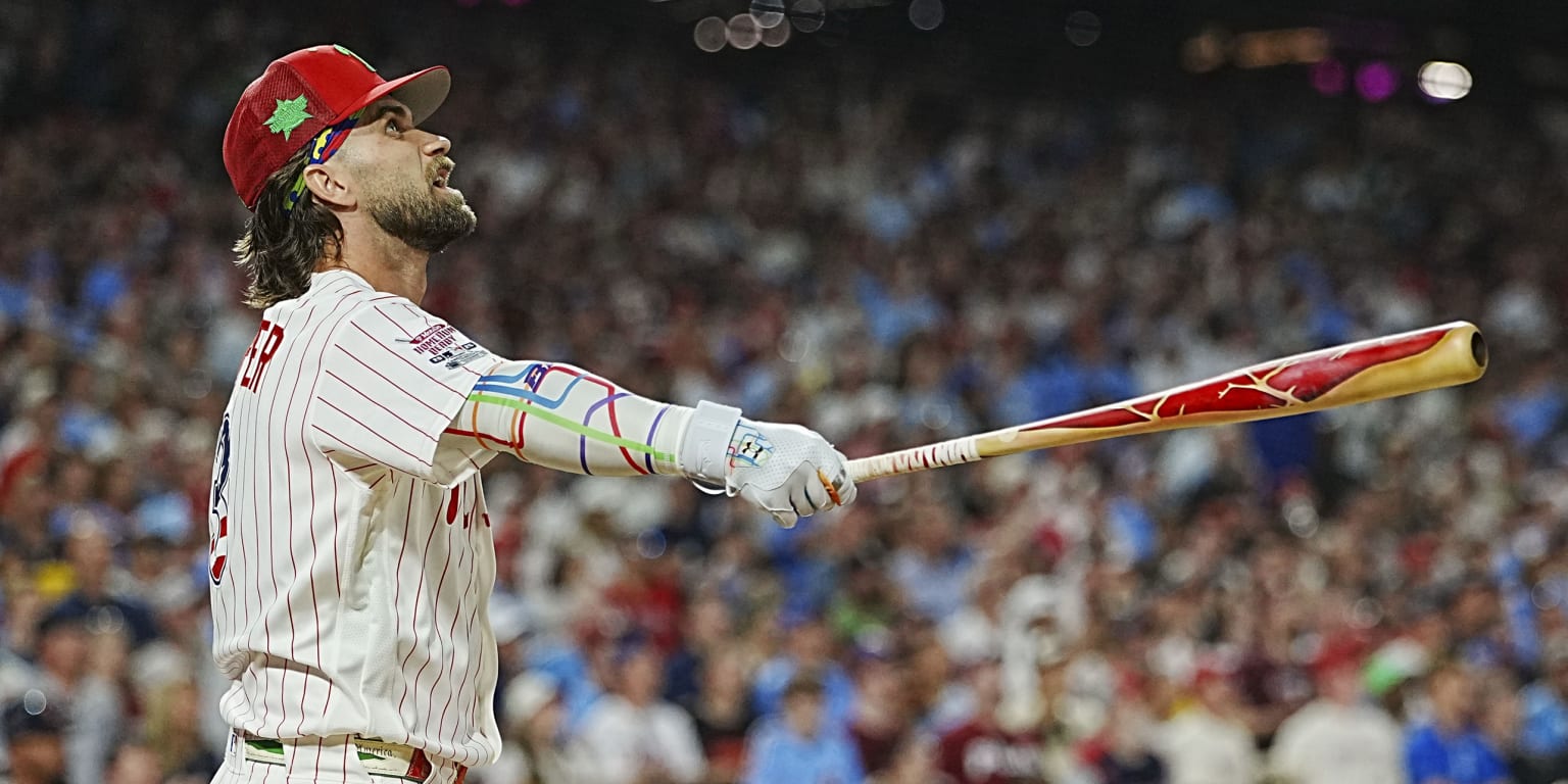 Harper pumps up Philly Derby crowd but bows out in first round