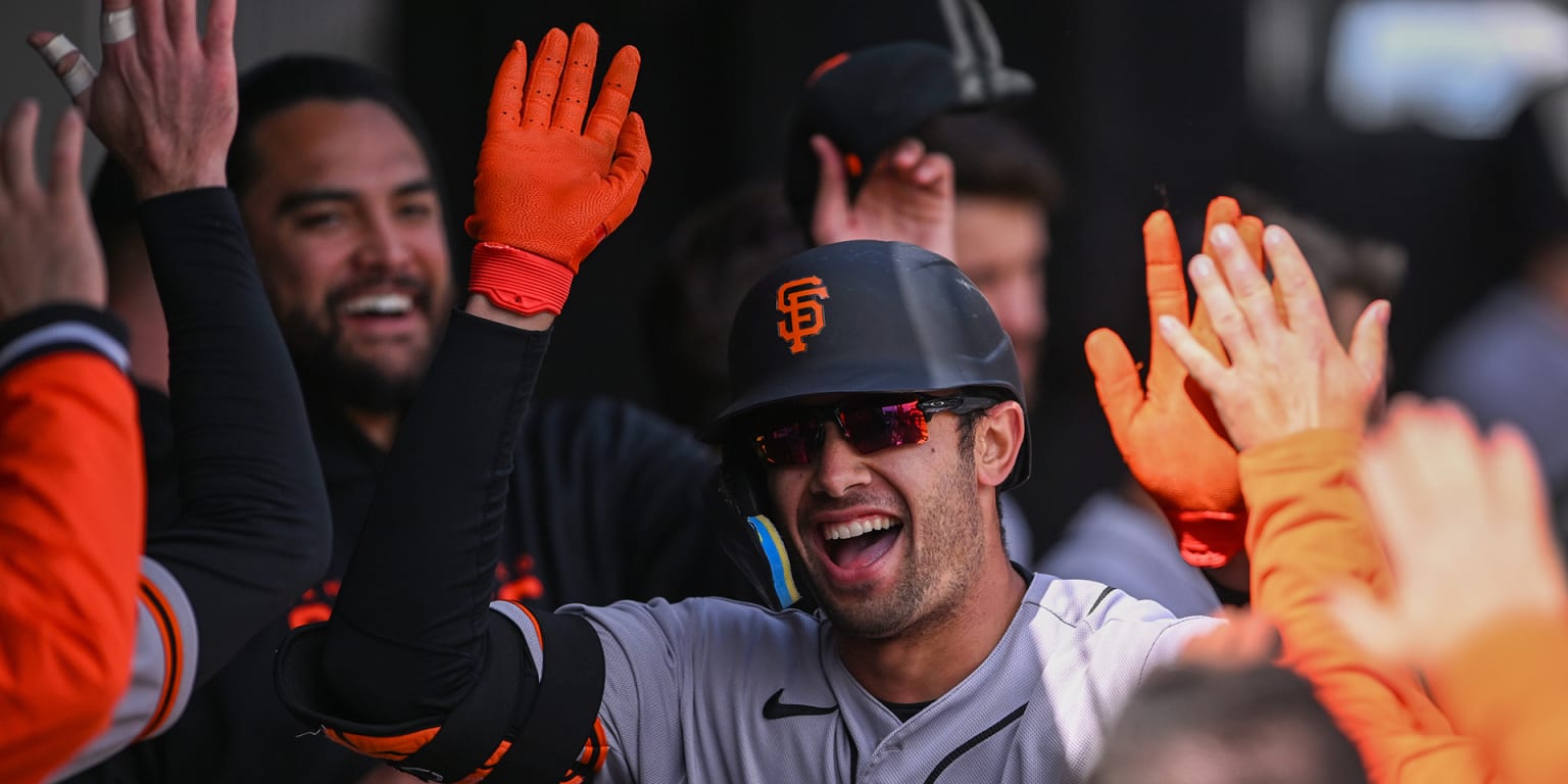 Blake Sabol receiving the ball and jersey from his first Major League hit :  r/SFGiants