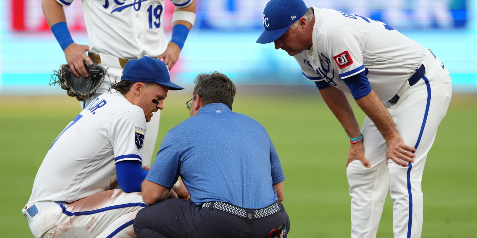 Witt (knee) out of lineup for 5th straight game, feeling 'better every day'