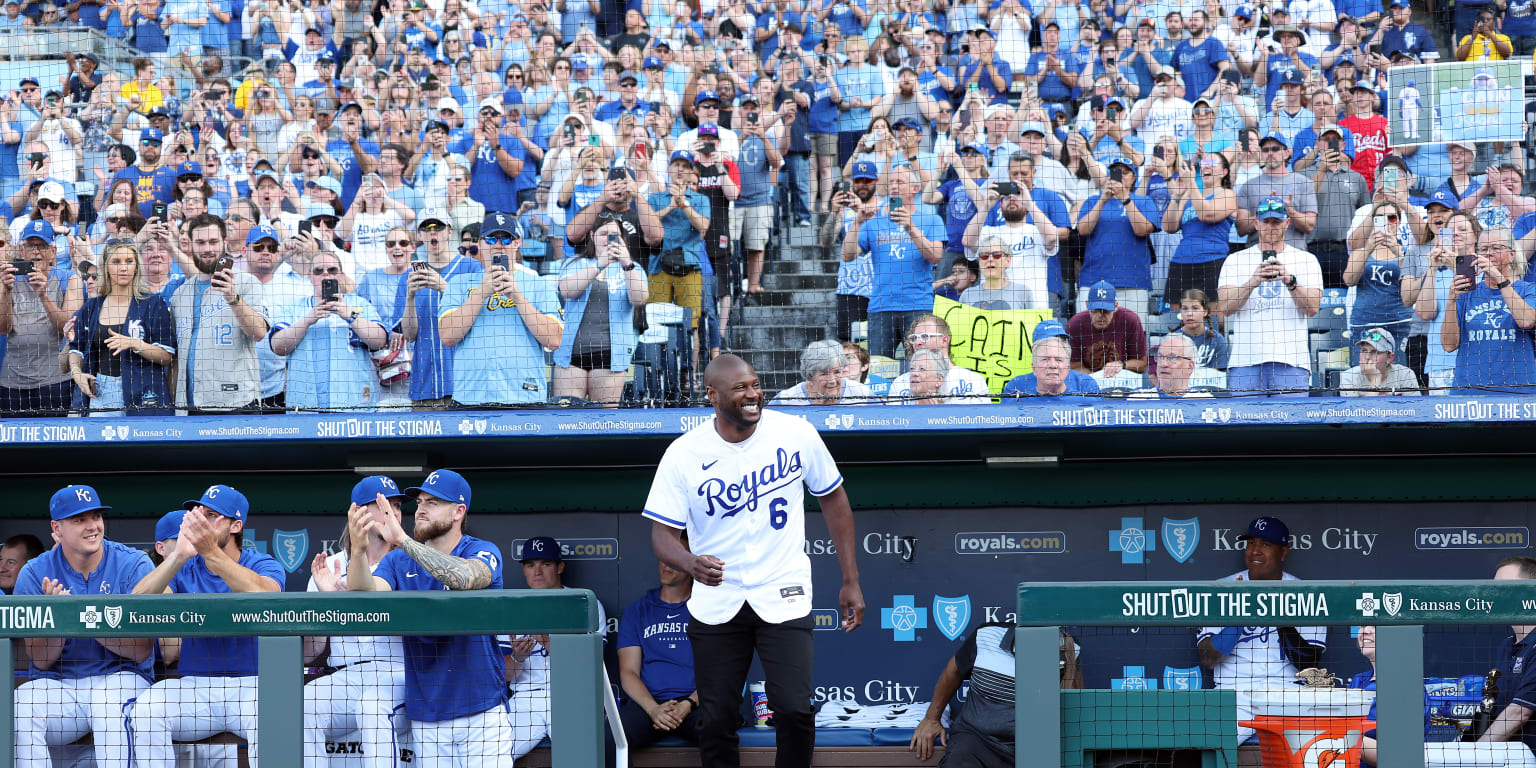 Retirement ceremony for Lorenzo Cain set prior to Royals game on May 6