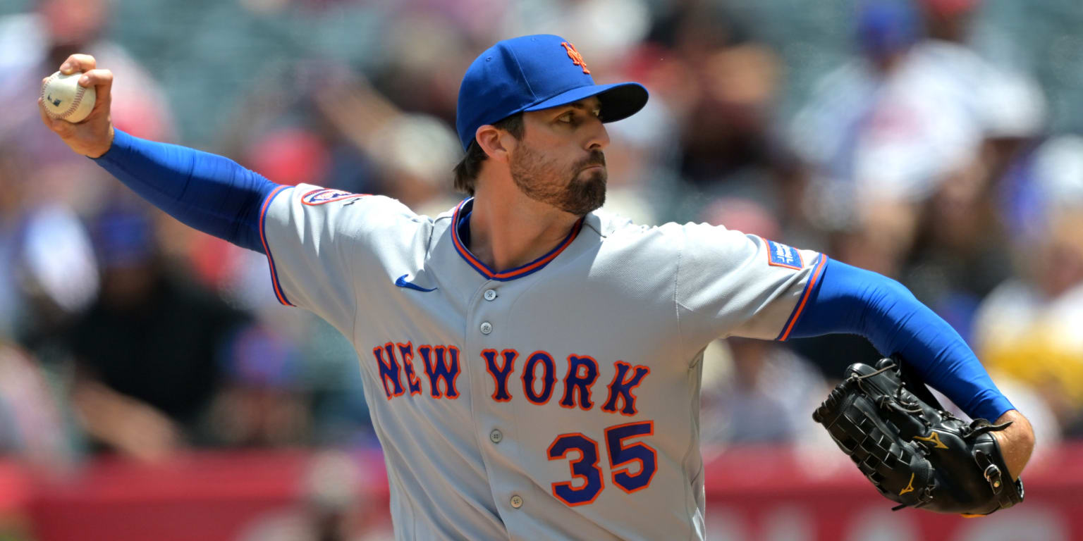 Holmes cements ace-like status for Mets with series-clinching gem