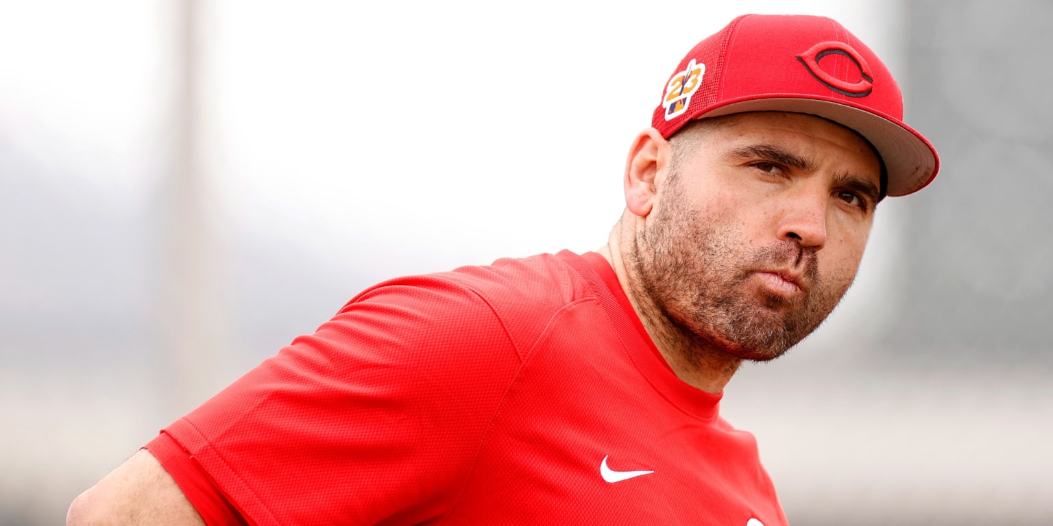 Joey Votto is playing chess, and the rest of us are playing checkers': Reds  first baseman may be the most interesting man in baseball - The Athletic