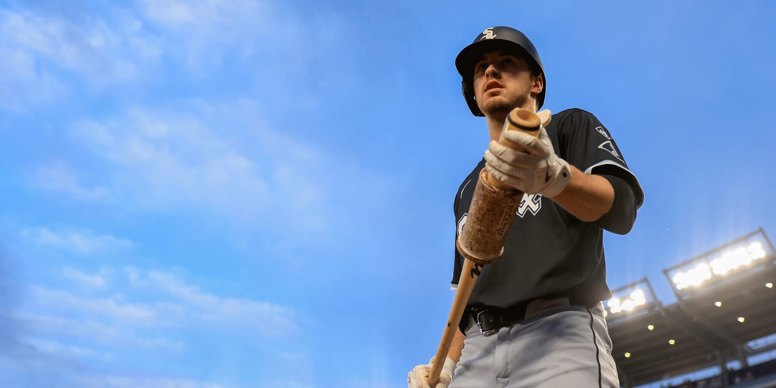 Unconcerned by rumors, Teel secure in future with Sox