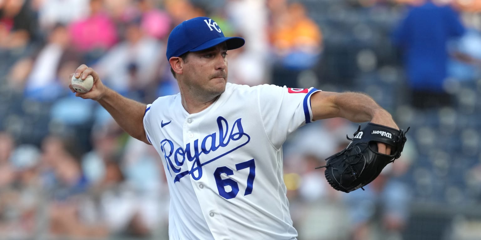 Lugo placed on concussion IL after line drive scare; Bubic faces setback in recovery