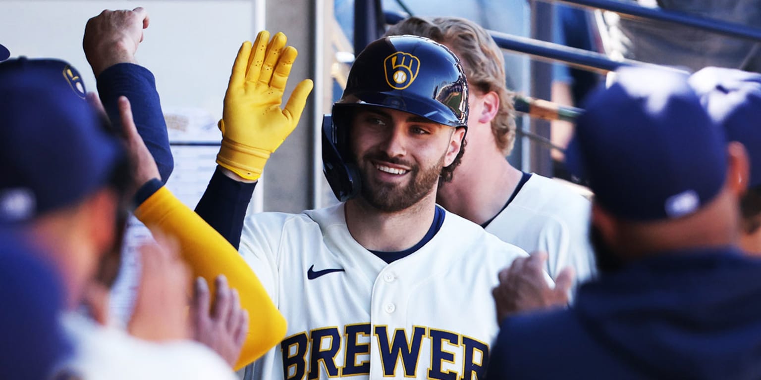 Here's a comparison of the old and new Brewer's uniforms : r/Brewers