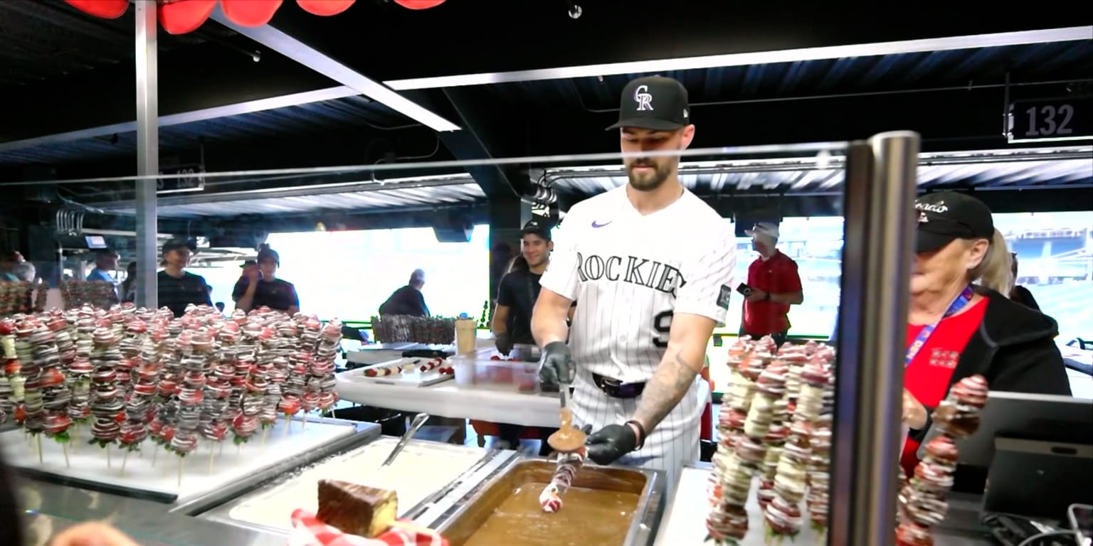 Is that a dessert chef or a Gold Glove winner? (Or both?)