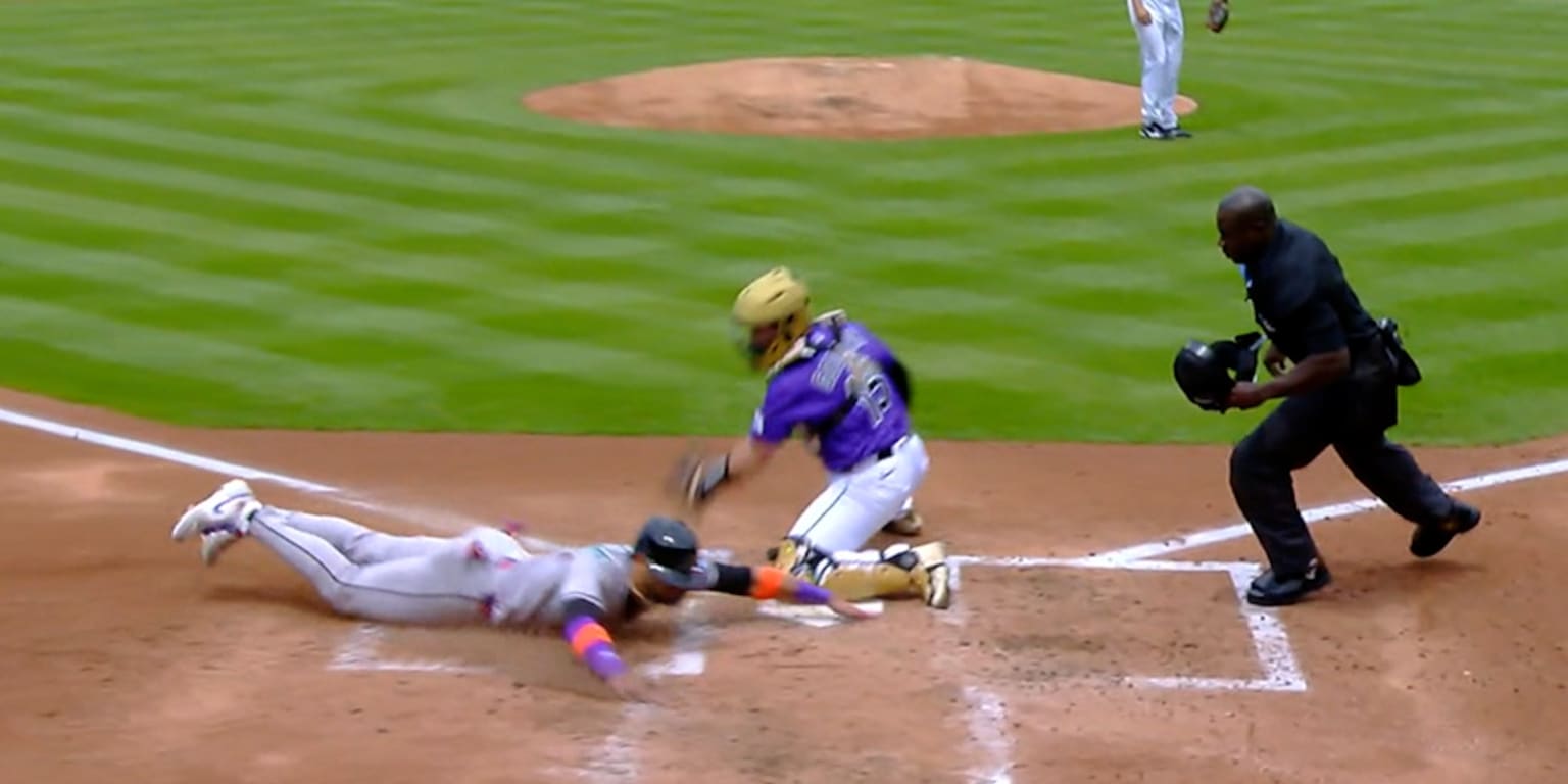 Gurriel swipes home as D-backs pull off double-steal