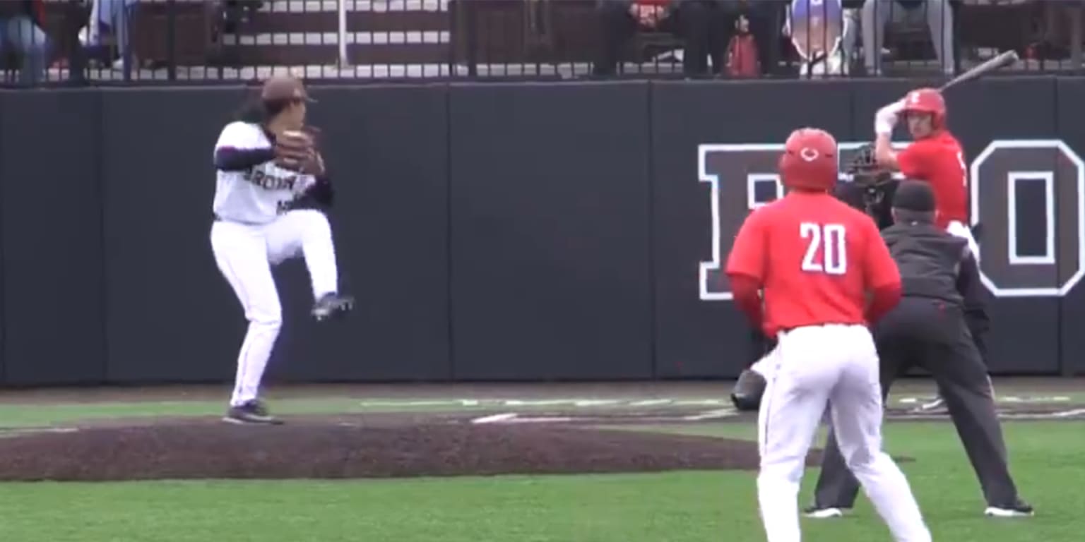 Olivia Pichardo becomes first woman to pitch in DI baseball game
