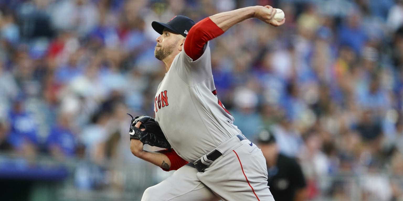 James Paxton, Red Sox bullpen blank Royals