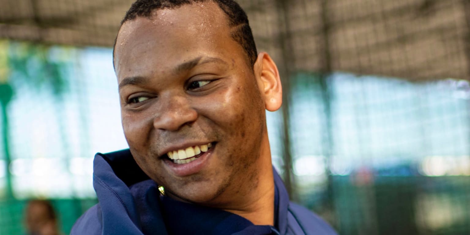 Rafael Devers aims to improve his defense at third