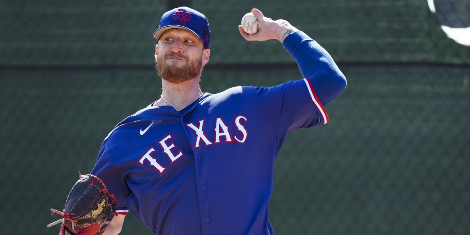 Rangers sign pitcher Will Smith to 1-year deal