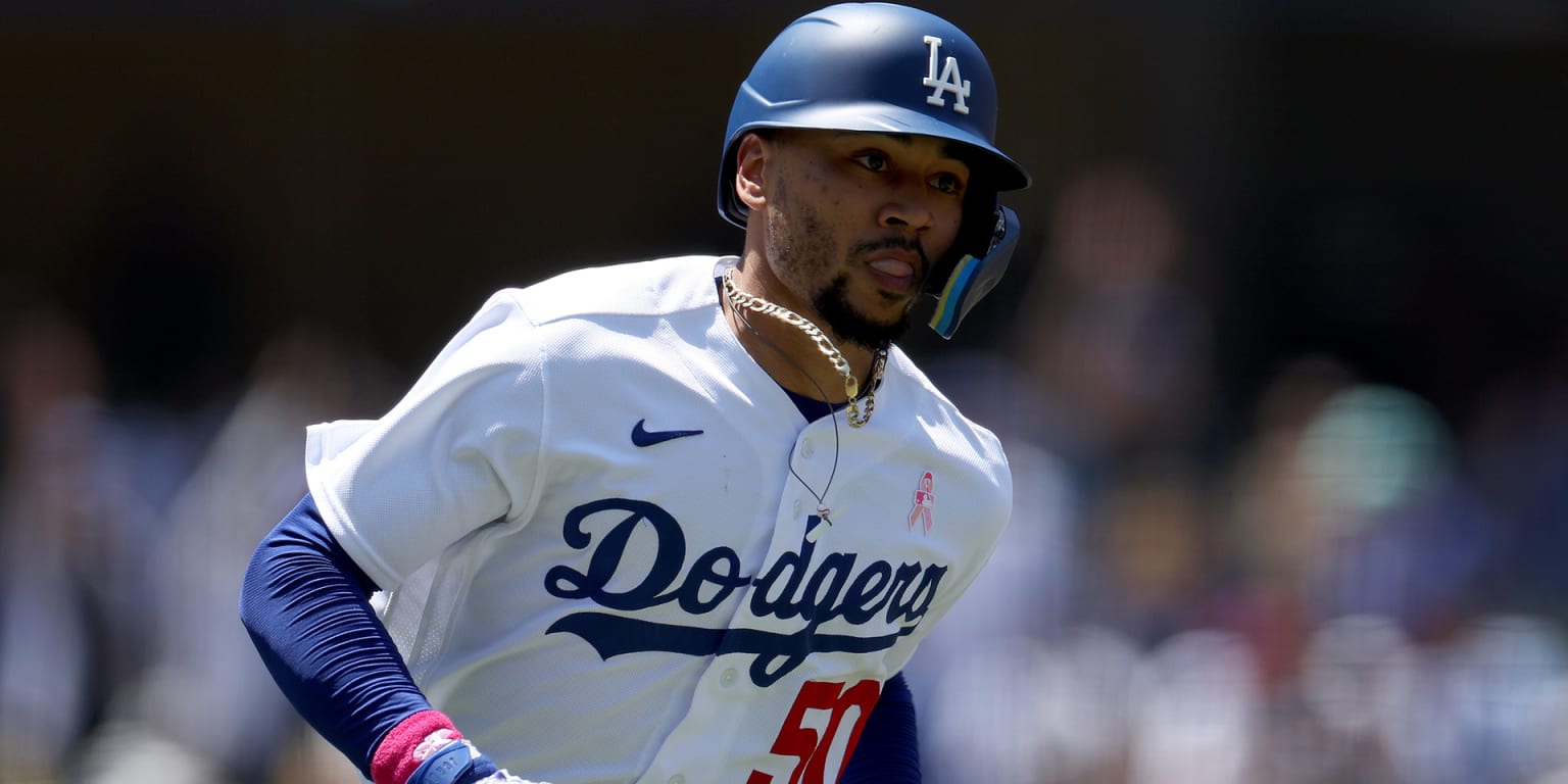 The Dodgers swept the Padres with Betts and Gonzolin