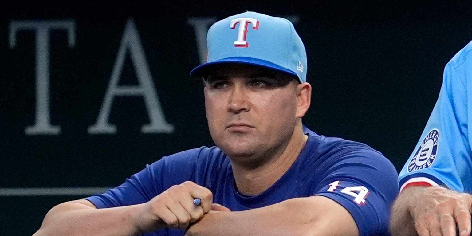 Rangers dismiss offensive coordinator Ecker