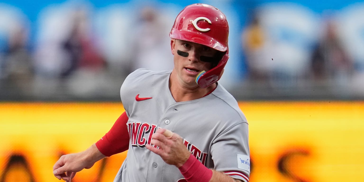 McLain wins 3 ABS challenges -- in the same at-bat!