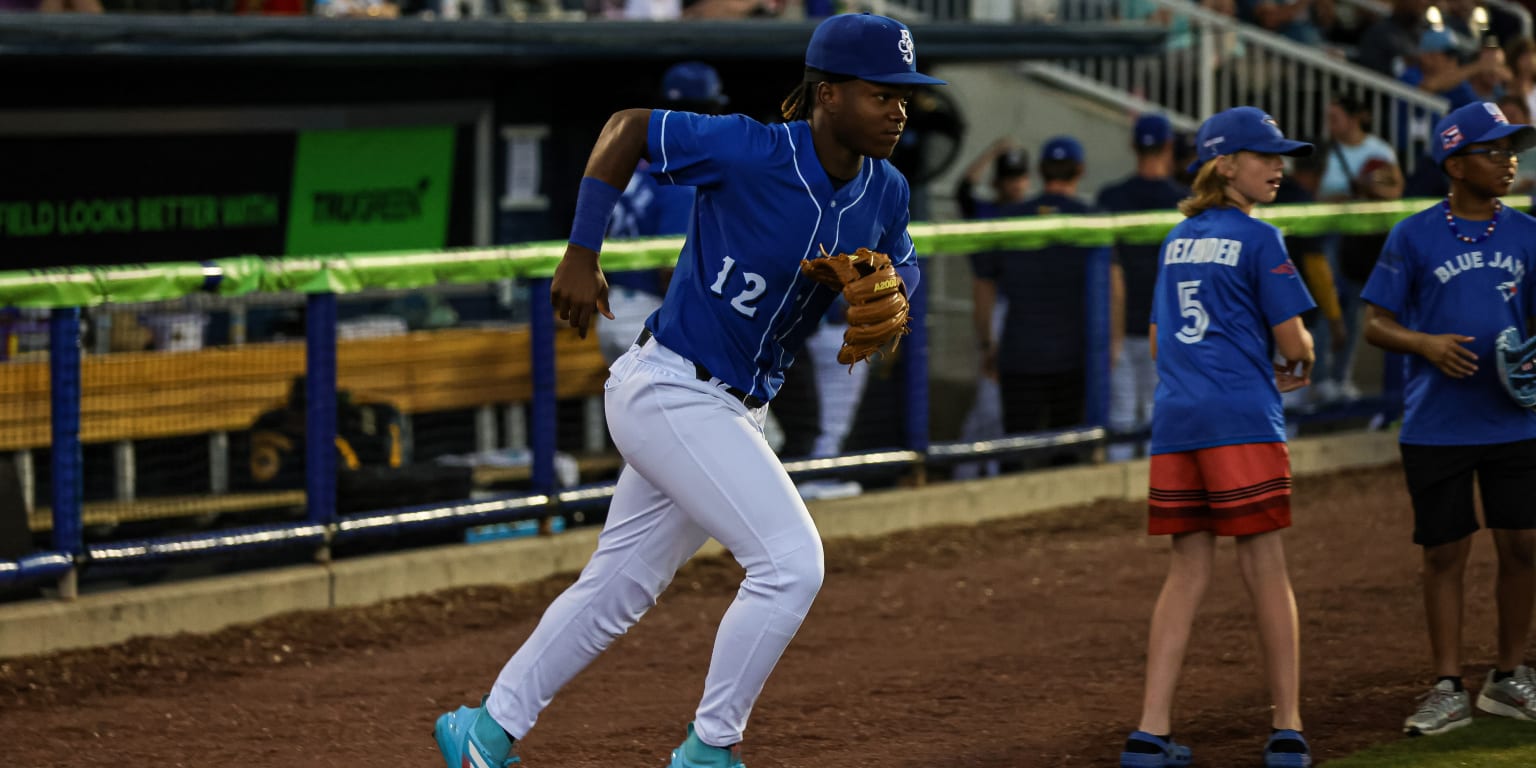 MLB's top prospect ties for longest RBI streak of 2026 with latest clutch knock