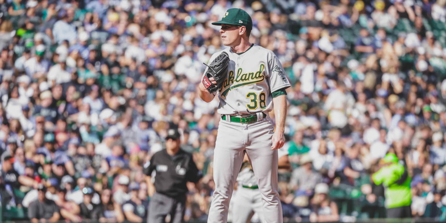 JP Sears strikes out six in final 2022 outing for A's