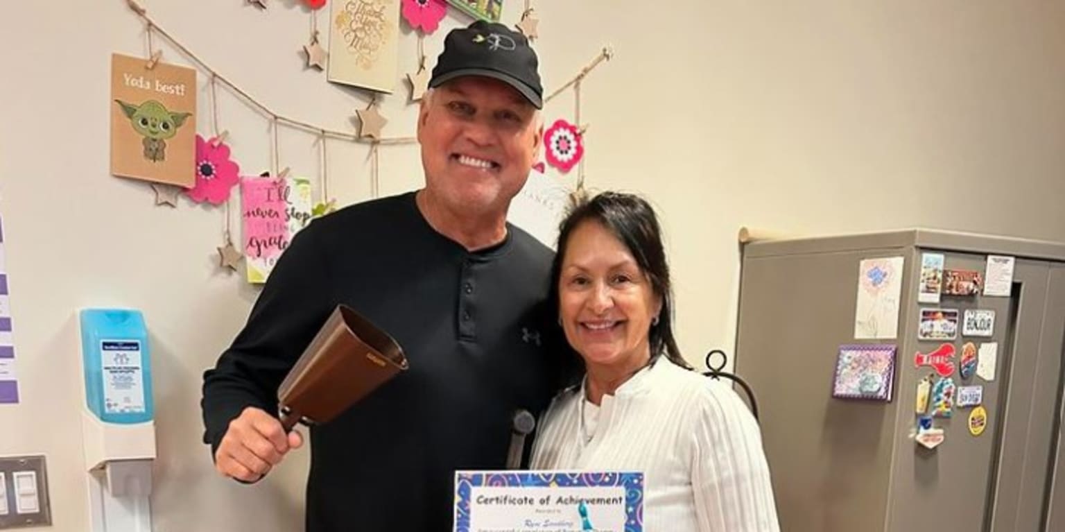 Ryne sandberg cancer free after 8 months of treatment