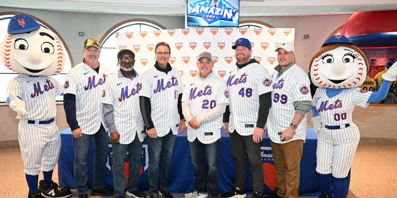 Mets hold inaugural Amazin' Day event
