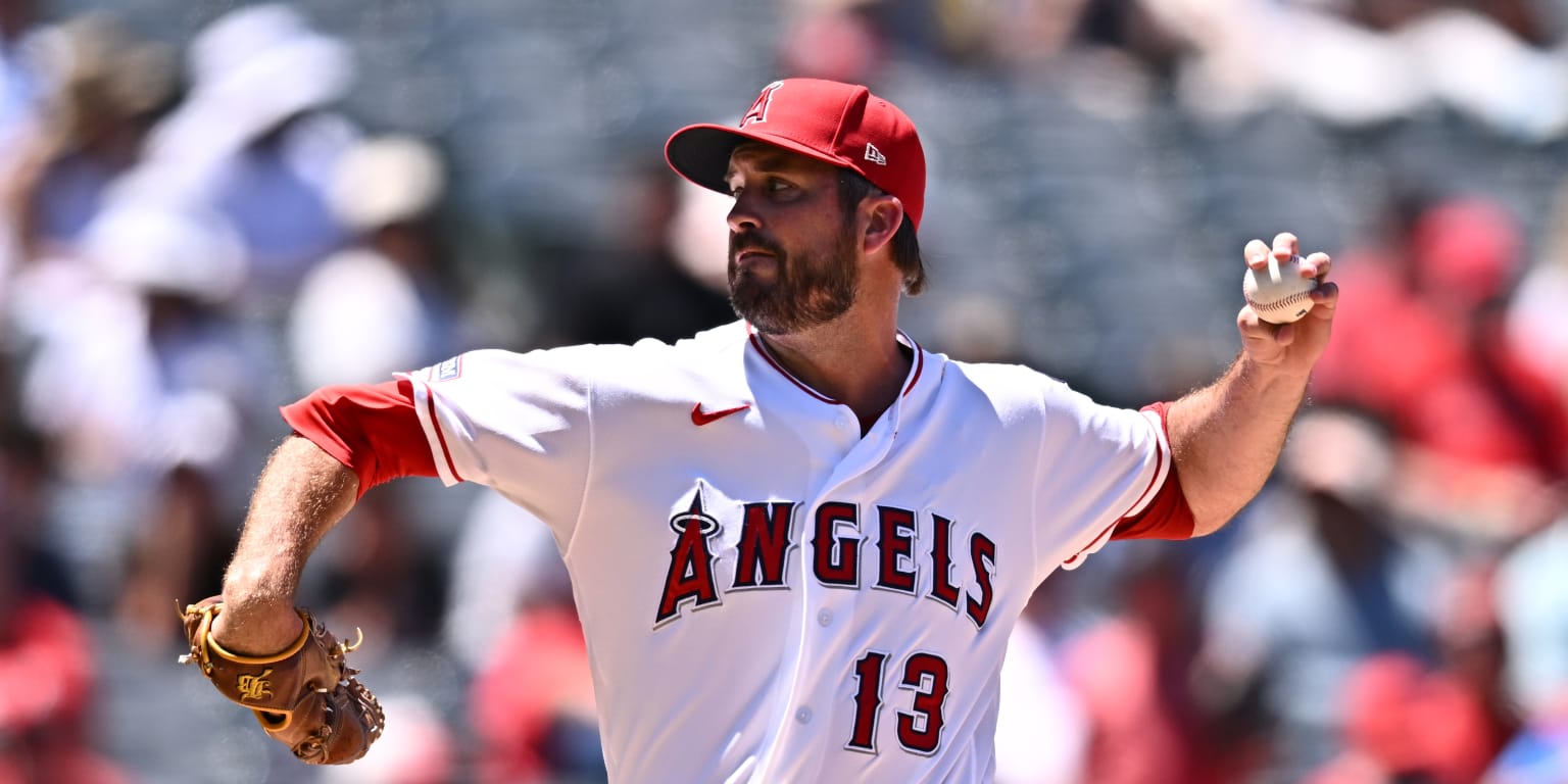Cubs bring back veteran lefty Pomeranz on Minor League deal