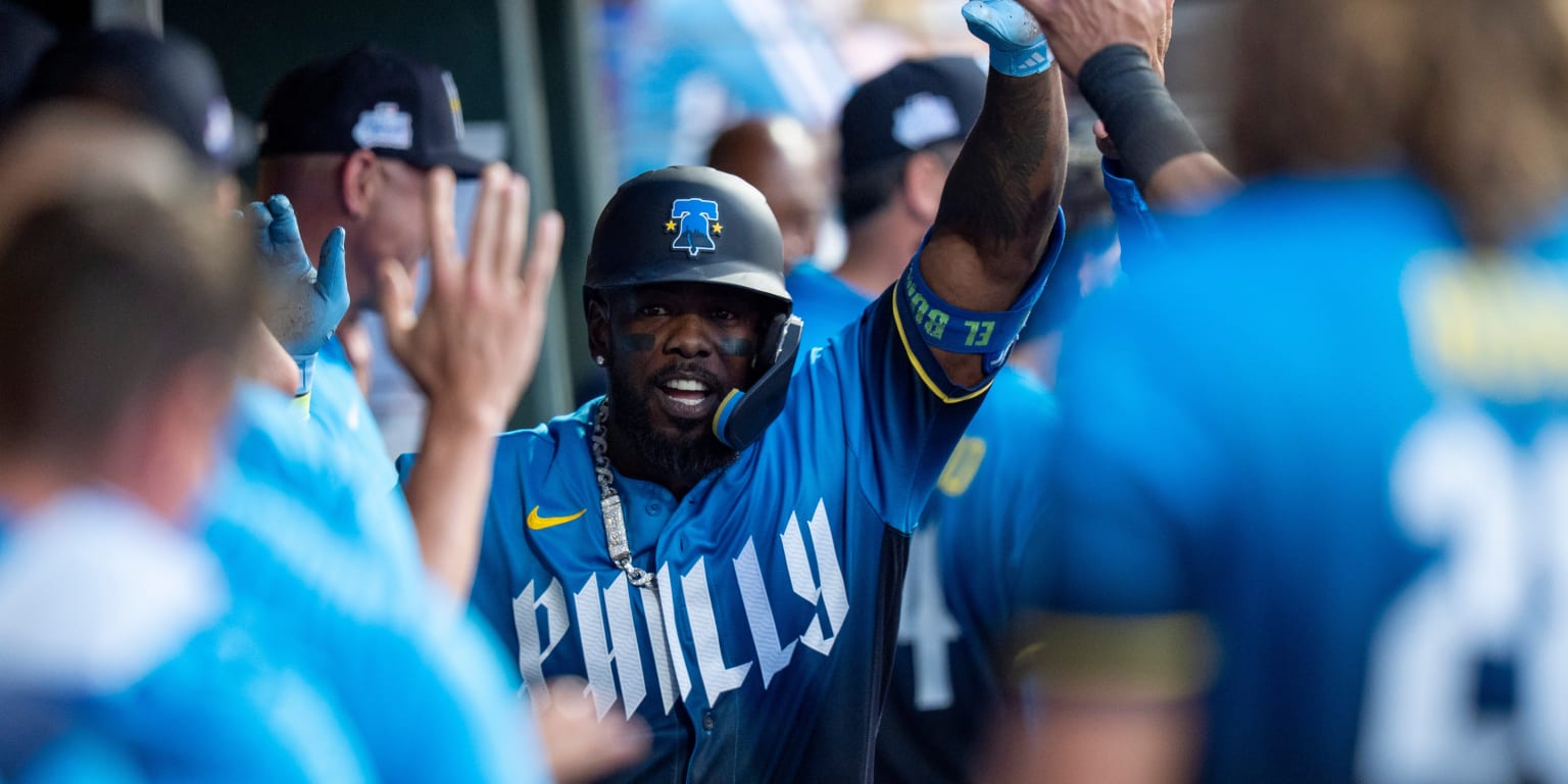 Back in playoff spot, Phils' lineup-wide contribution leads to 4th straight win