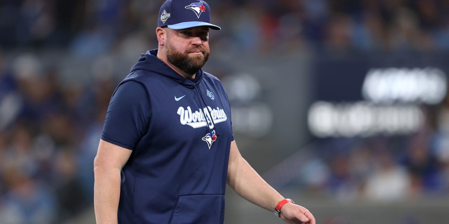 Along with Atkins, Schneider agrees to extension with Blue Jays