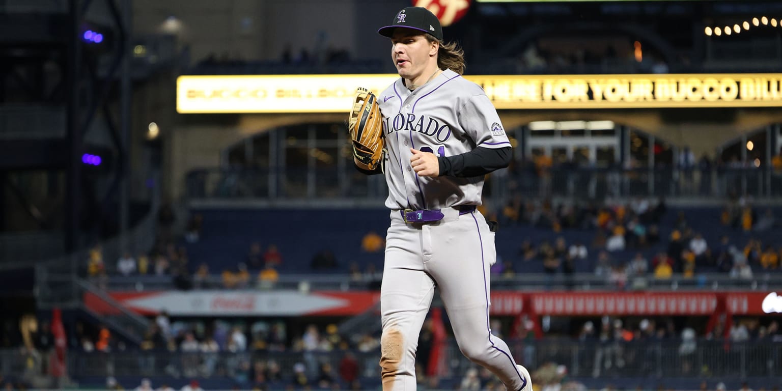 An unassisted DP ... from left?! McCarthy's a Rockies first, MLB first in 13 years