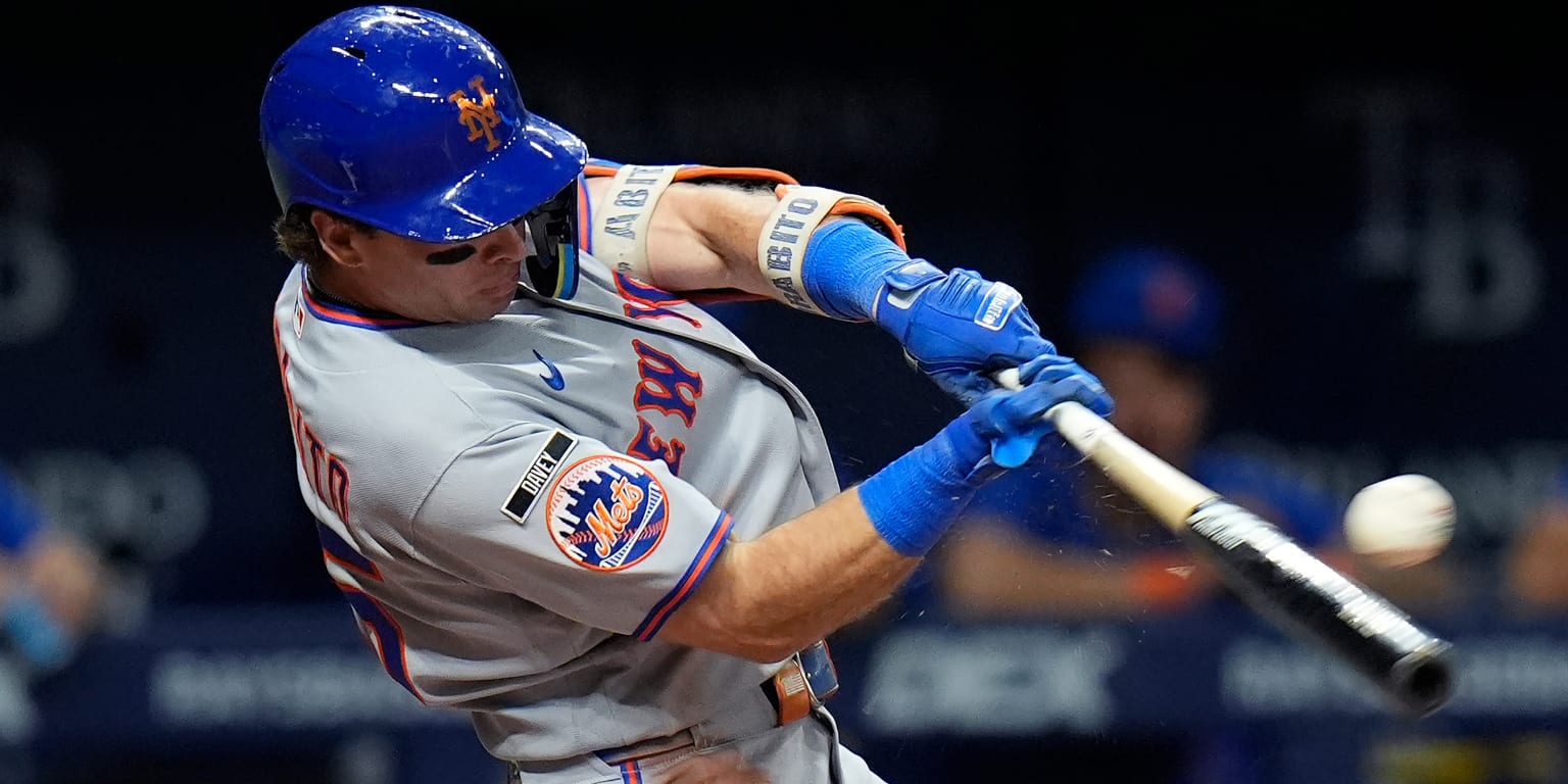 Morabito's timely breakout: 3-run double for 1st hit, diving catch in win
