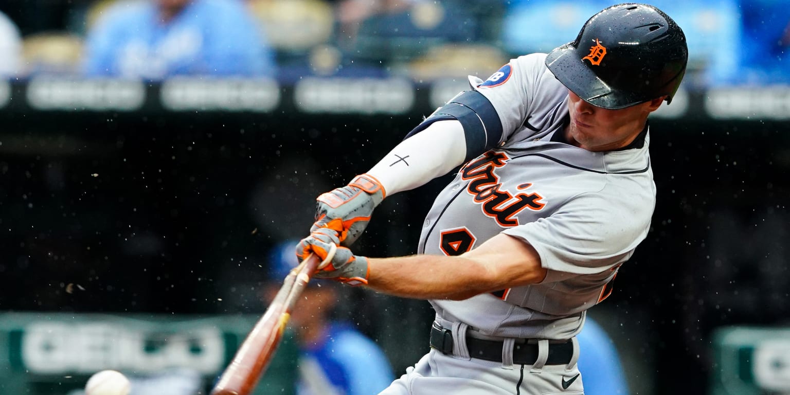 Right guy, right spot': Kerry Carpenter's 3-run homer lifts Tigers over  Royals