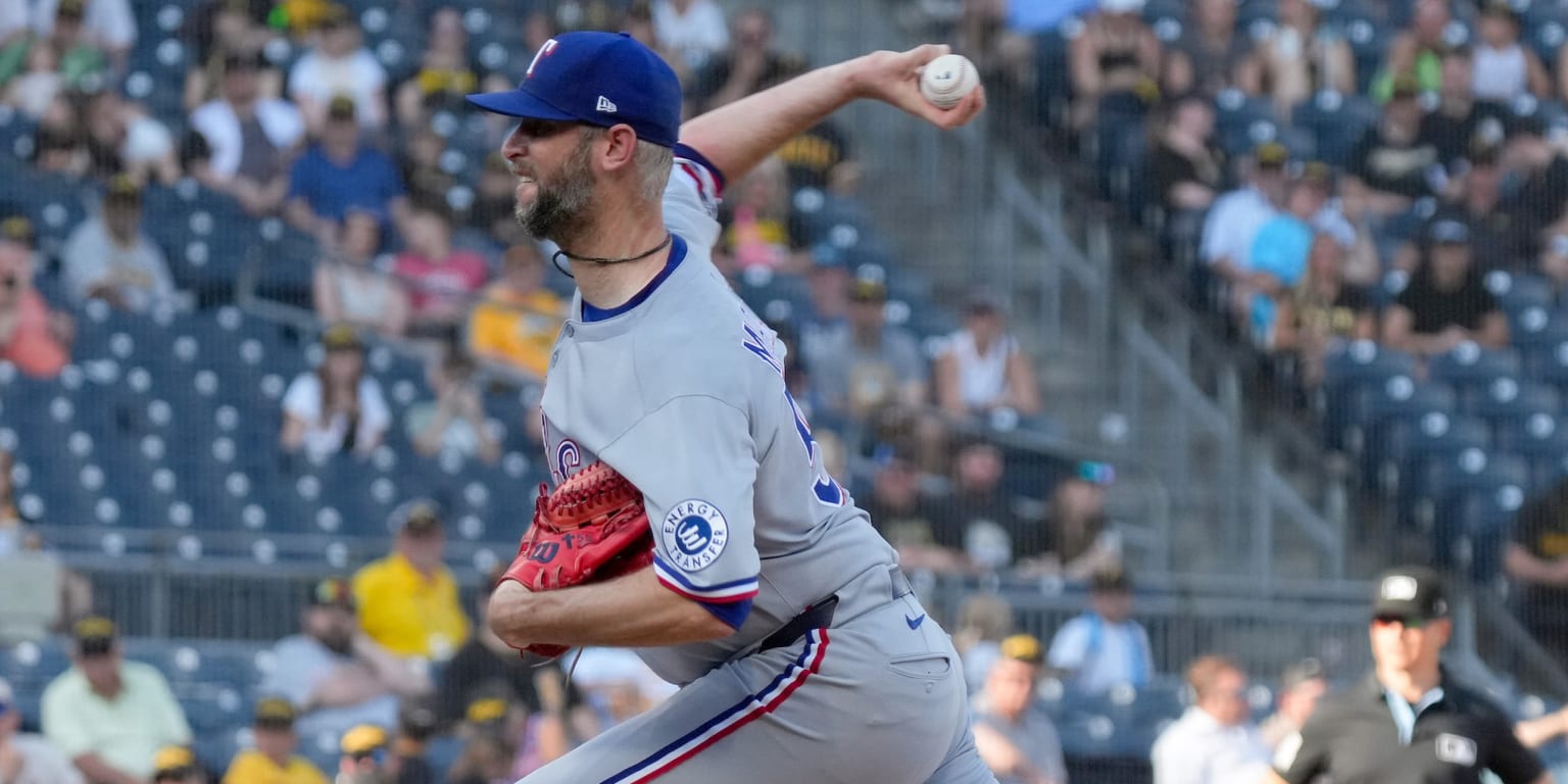 Martin reaches 1-year deal to return to Rangers' bullpen (source)