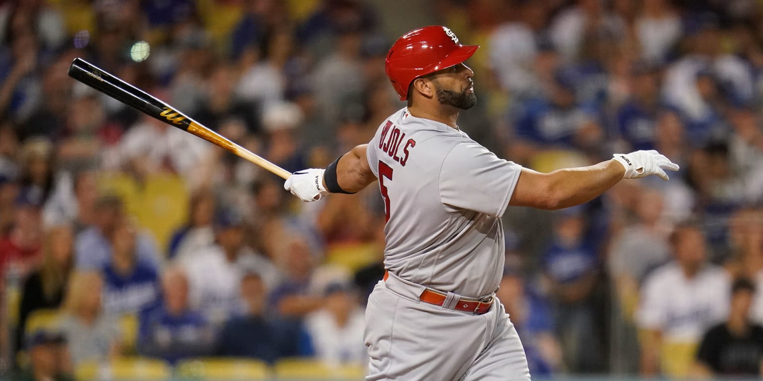 Albert Pujols breaks another record, now he's the Latino player with the  most home runs in the history of the MLB
