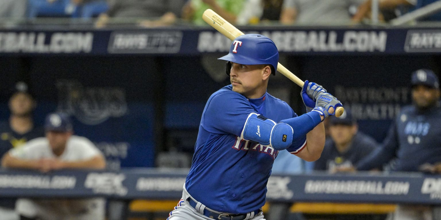 Brothers Nathaniel and Josh Lowe Reunite Before Texas Rangers-Tampa Bay  Rays Game - Sports Illustrated Texas Rangers News, Analysis and More