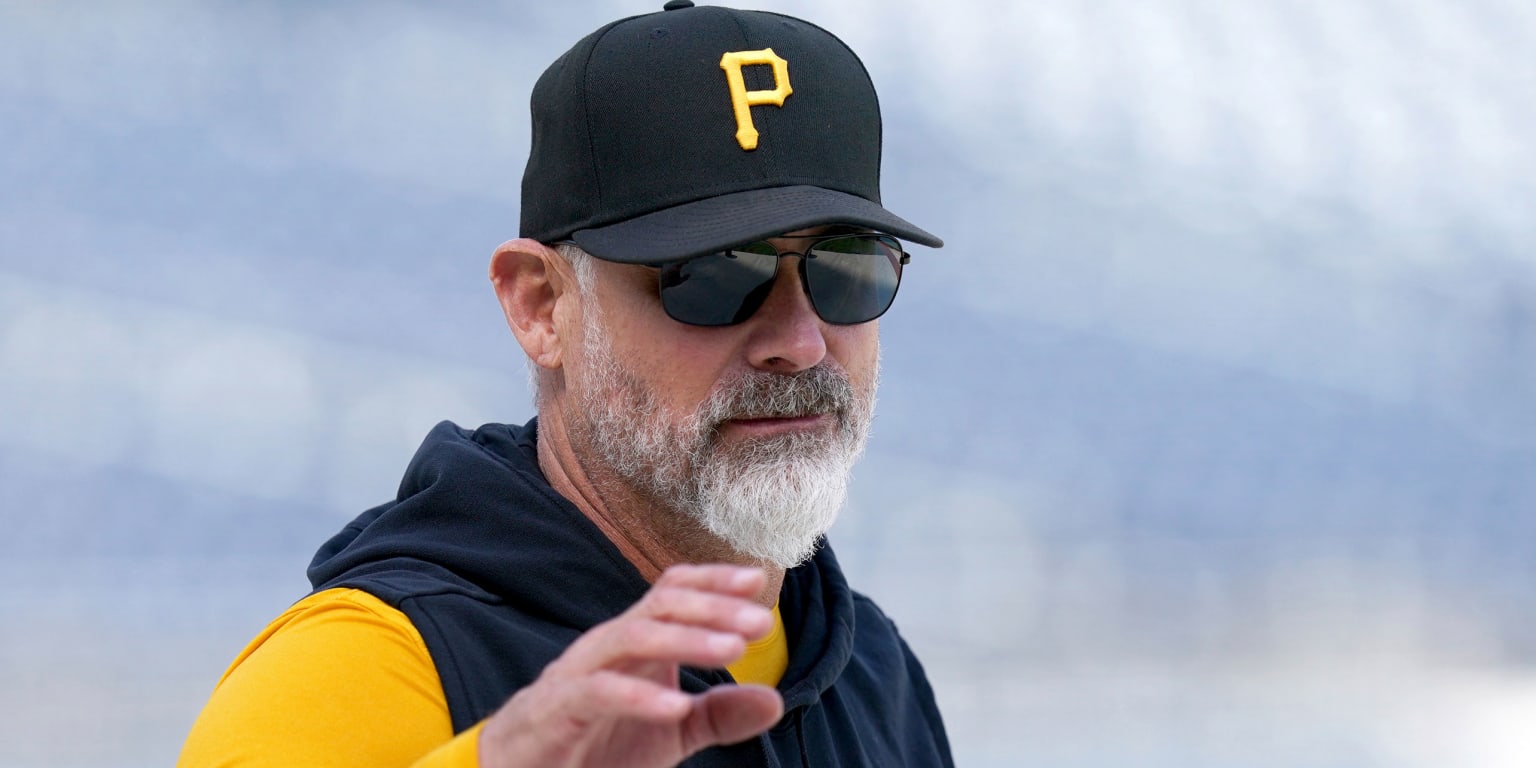 The Pirates agree to an extension with manager Derek Shelton