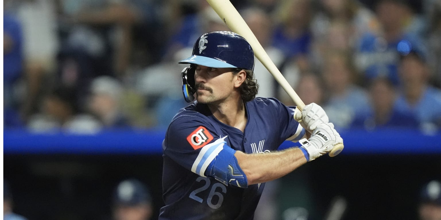 Angels add veteran bat Frazier on Minor League deal (source)