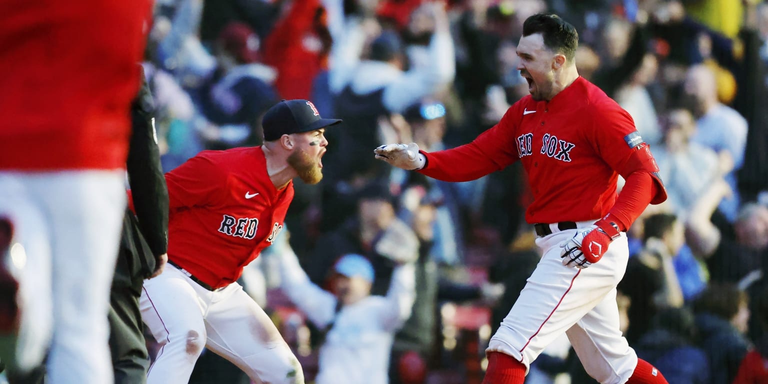 David Ortiz opens final homestand with homer, Sox top Jays
