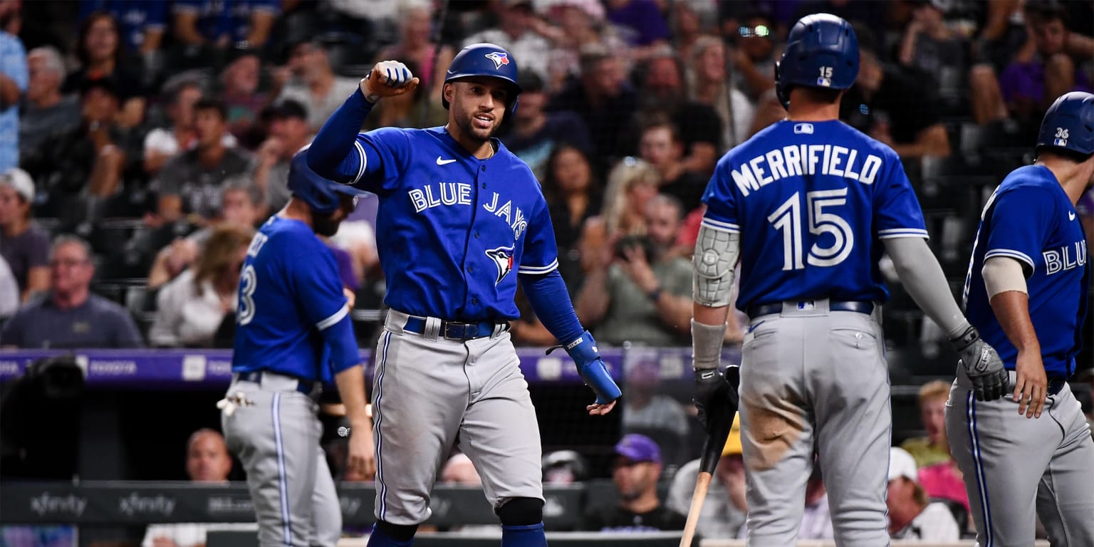 Blue Jays gain ground in Wild Card race with offensive outburst
