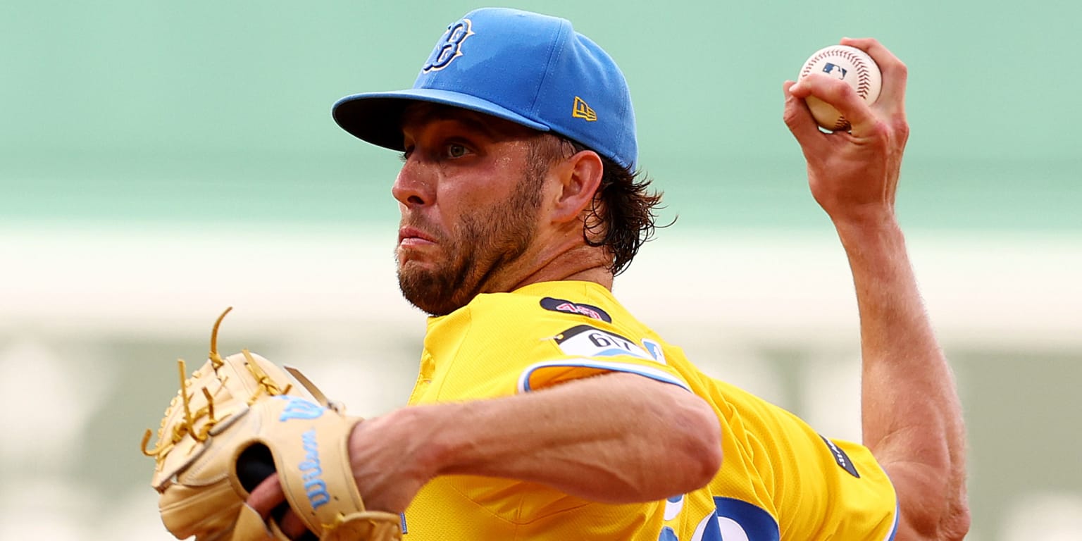 Crawford inks 1-year deal with Red Sox to avoid arbitration