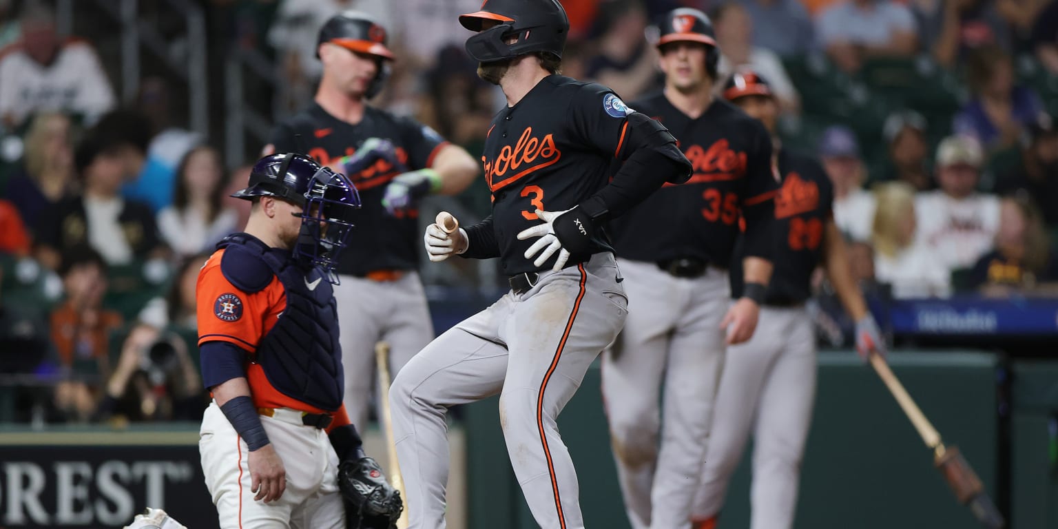 Ward's 8th-inning 2-run homer lifts Orioles over Astros