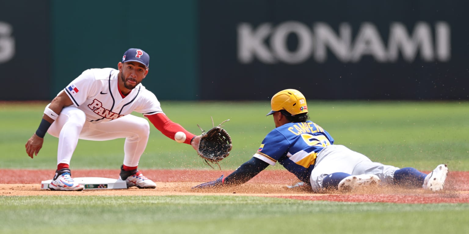 Colombia hits just enough to end Classic with win over Panama
