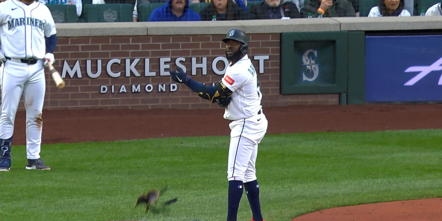 Arozarena didn't wait for the ruling -- he knew his ABS challenge would win