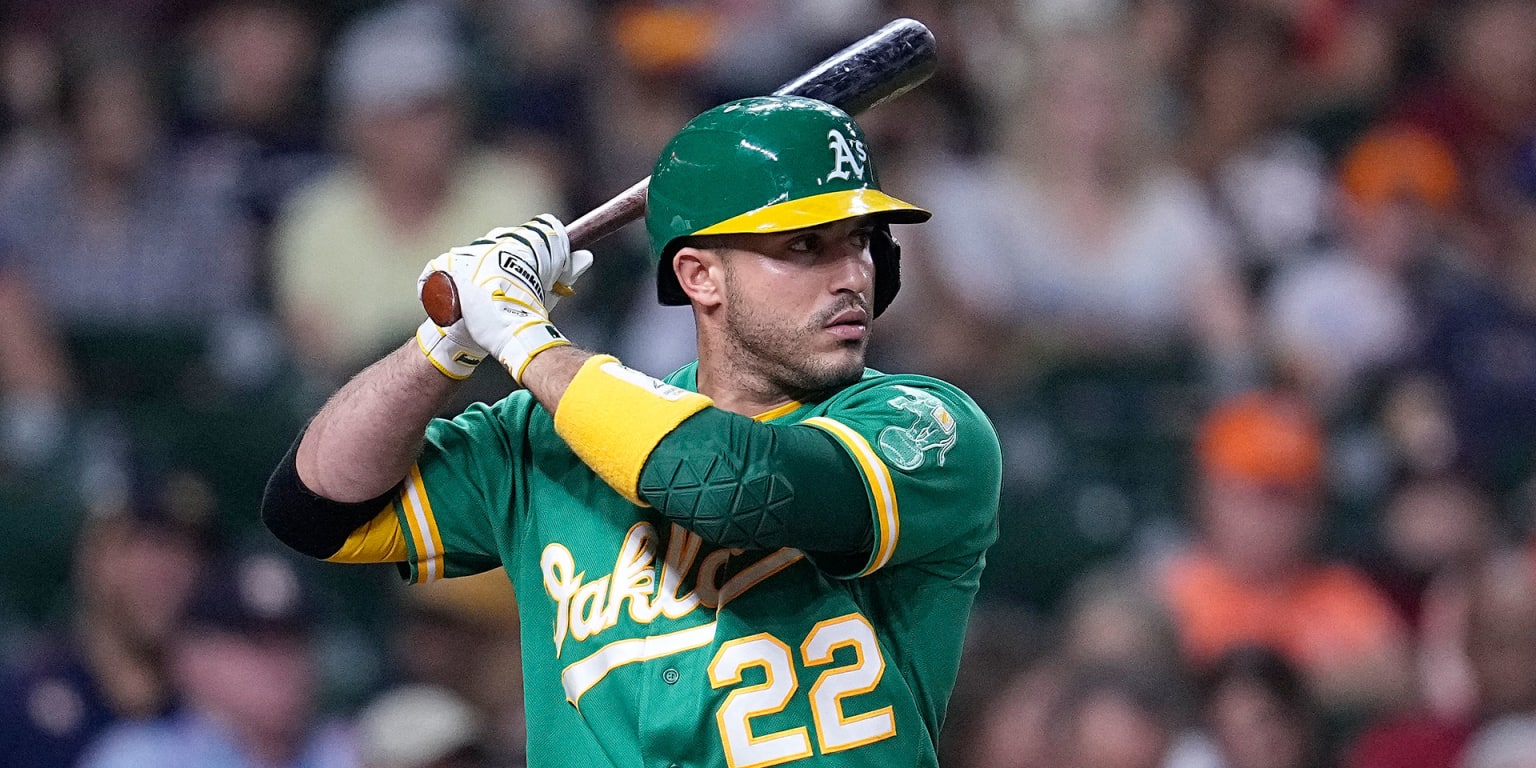 Report: Brewers, Athletics have discussed Ramon Laureano