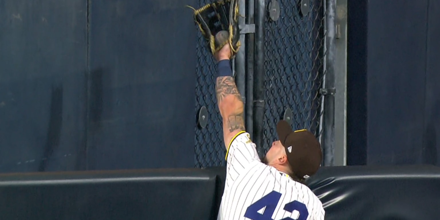 Merrill gives J-Rod taste of his own medicine with unbelievable HR robbery