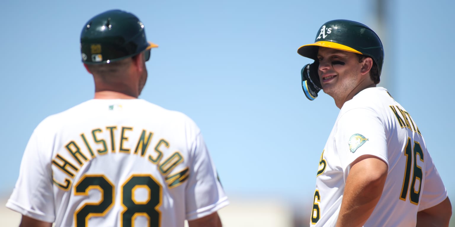 Kurtz extends historic walk streak to 19 games, ties Ted Williams