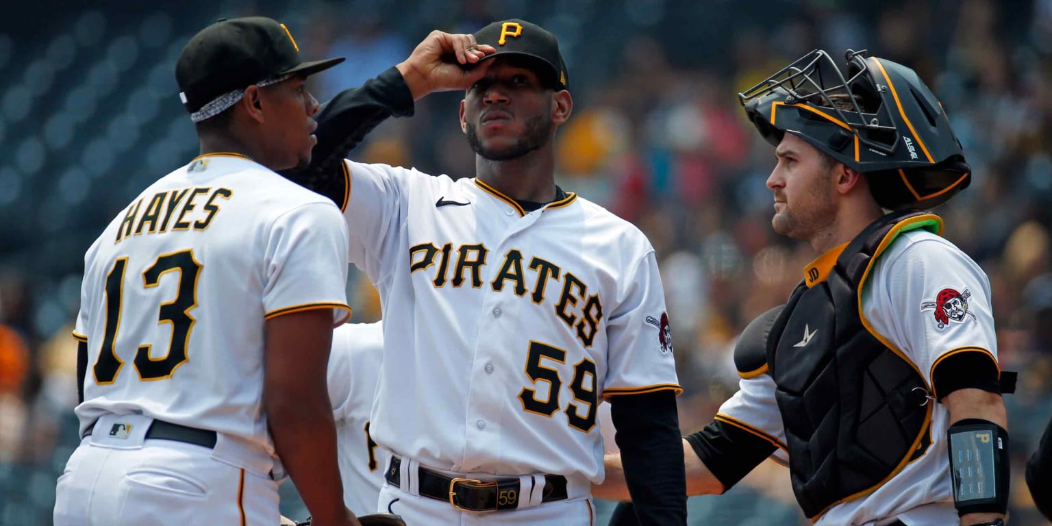 Pirates fast five: Ke'Bryan Hayes is done, Roansy Contreras gets