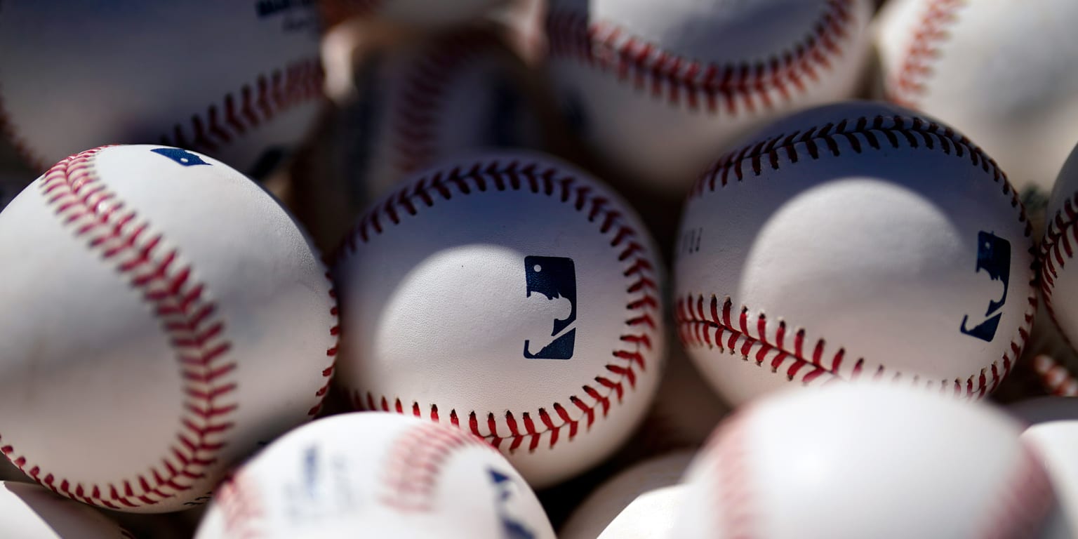 Rawlings | Official 2023 Major League Baseball | Display Case Included |  MLB | ROMLB-R